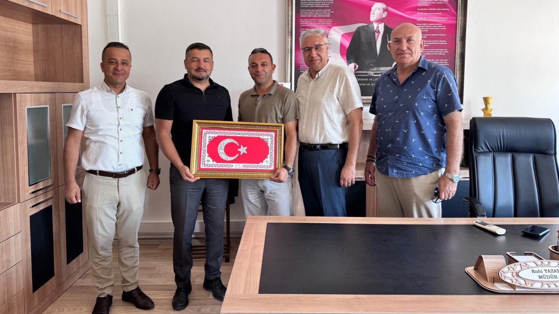 Aydın Eğitim Birsen şube başkanı Sayın Fatih  TAŞPINAR Efeler ilçe başkanı Aydın SARIBAŞ ve yönetim kurulu üyeleri okulumuzu ziyaret etti.
